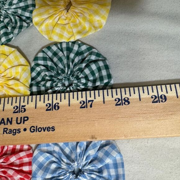 Vintage Style Handmade Small YoYo Quilt Gingham Fabric Yellow Green Blue Red - Picture 5 of 8